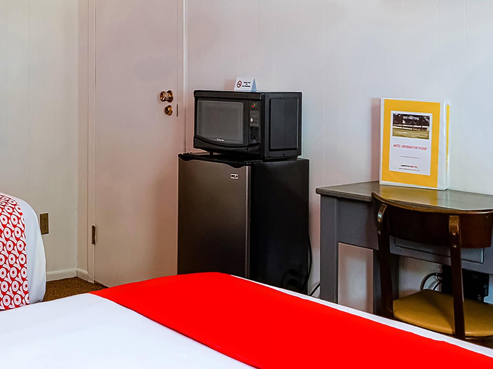 Oyo Hotel Lamberton Hwy 14 エクステリア 写真