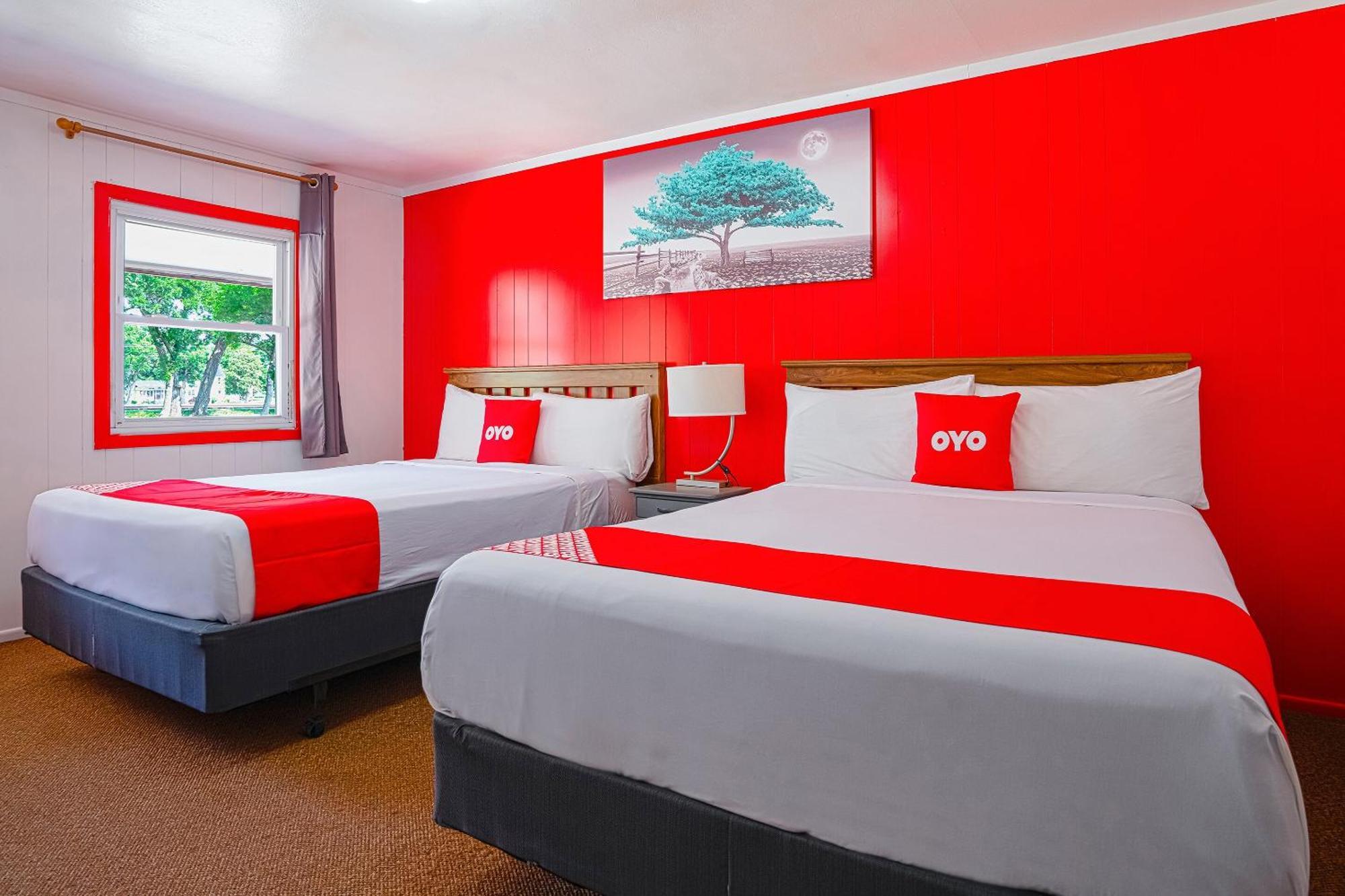Oyo Hotel Lamberton Hwy 14 エクステリア 写真